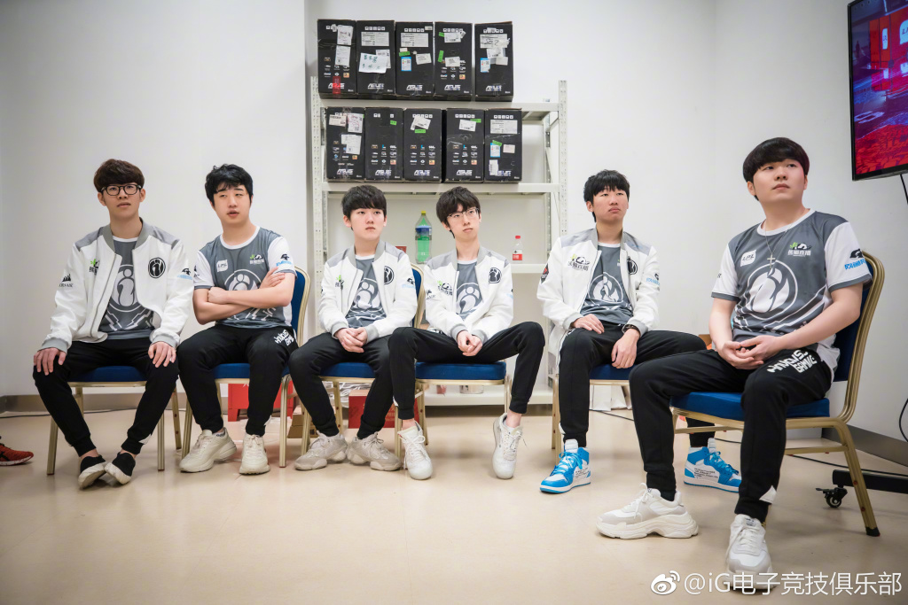 九游体育比分数据 JackeyLove在SKT比赛中领先优势明显，险胜引发热议！