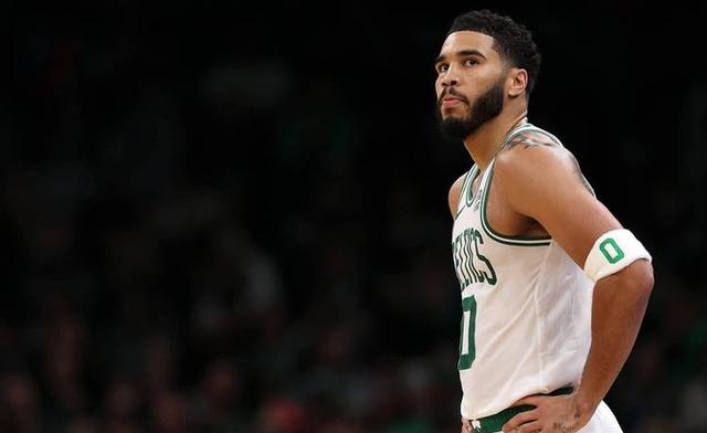 九游体育比分数据关于塔图姆回归赛场，关键助攻首场状态亮眼，篮网观众沸腾！的信息