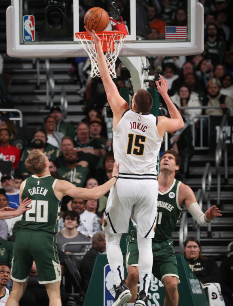 赛前丹佛掘金备战NBA常规赛,战术微调细节曝光,悬念犹存,更衣室氛围转暖的简单介绍 赛前丹佛掘金备战NBA常规赛,战术微调细节曝光,悬念犹存,更衣室氛围转暖的简单介绍